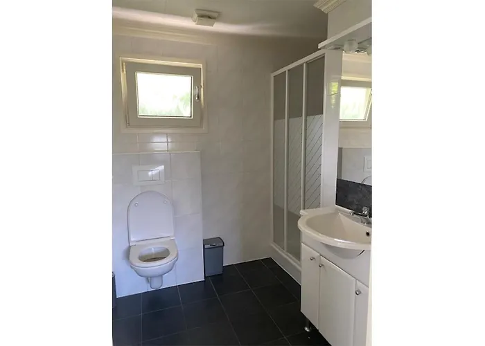 Chalet Minicamping De Lindenhoeve - Alpaca Nistelrode